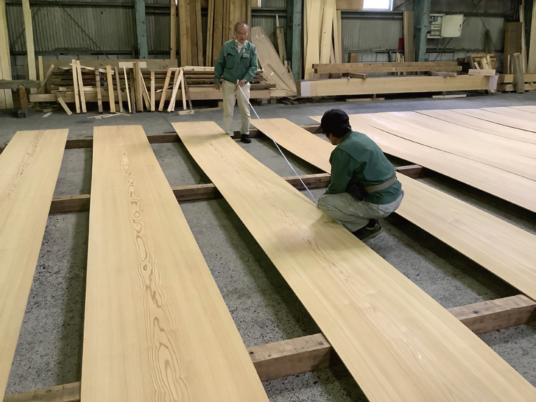 吉野杉300年原木